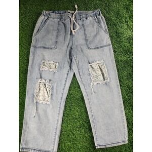 Denim Jeans Womens 10 Blue Light Wash High Rise Relaxed Paisley Patch Pants